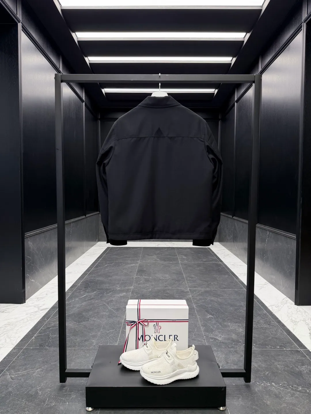 ⬆️Moncler . . , . 🎁 .( . . . . . . ) . . ⚠️ . NFC . . / / / . ， ， 。 ： ， ， 。 ， ， ， 。 ： • • • • logo • Size：1-5 Black D 00730（3888）